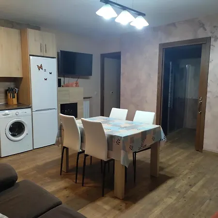 Zafranales Apartament Codo
